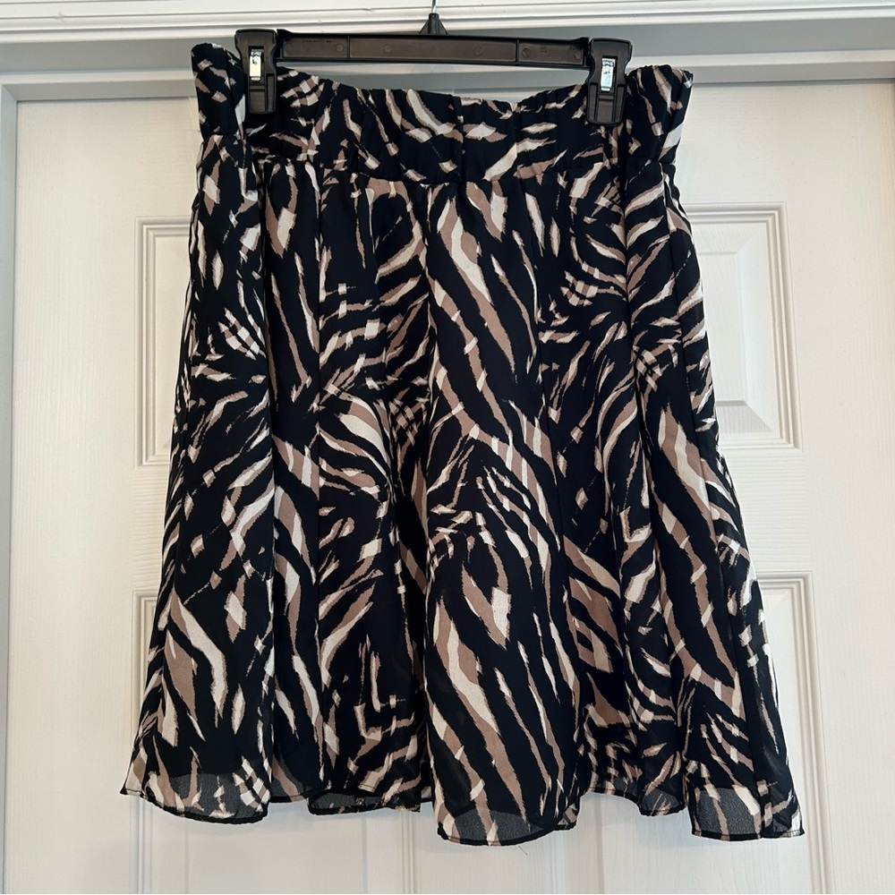 Alfani Chic Print Skirt Size MP